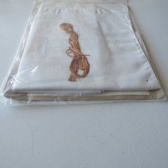 Bucilla Set of 4 Dinner Napkins 16” x 16” Brown Tablecloth for Embroidery kit - Picture 12 of 12